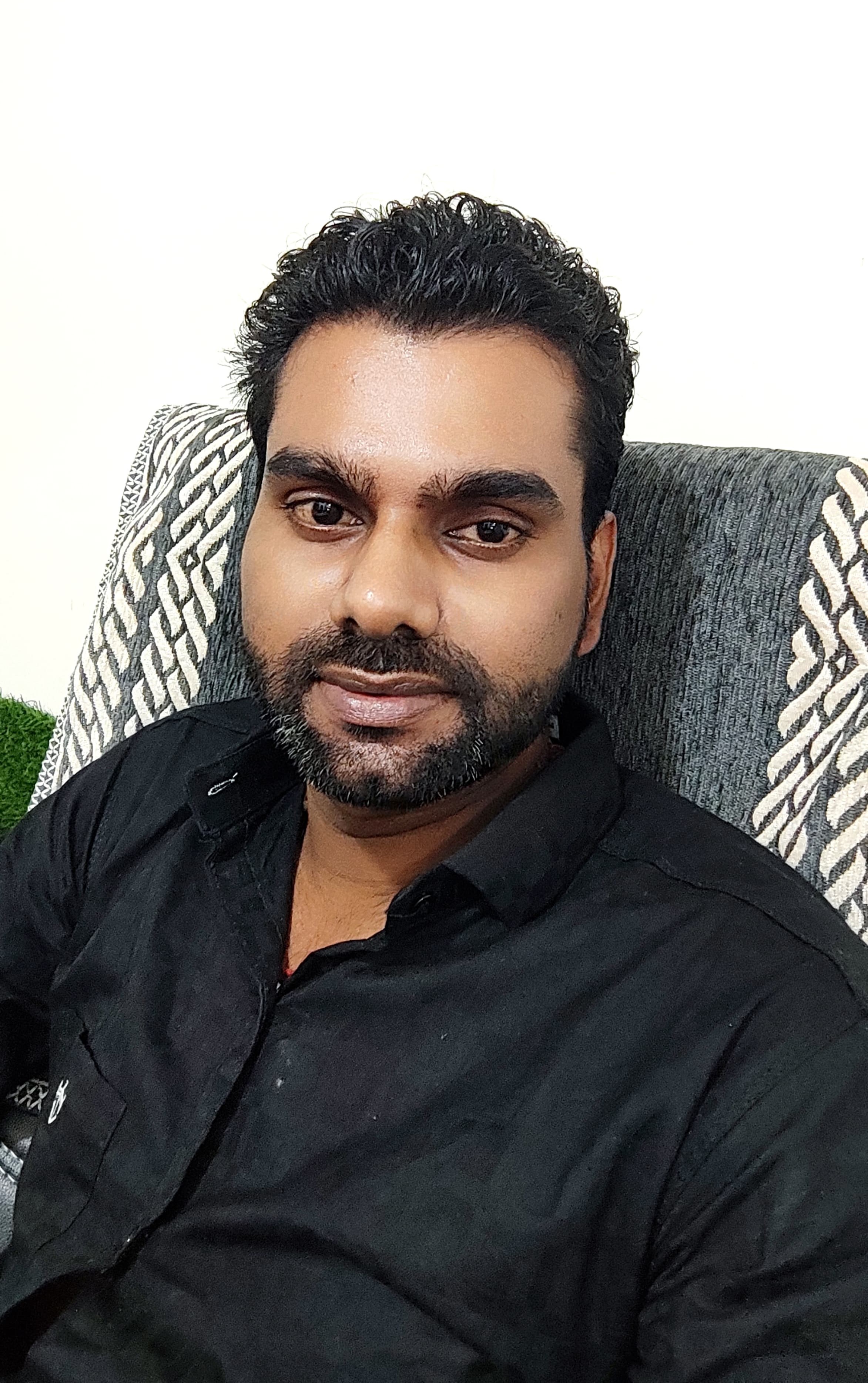 krishna kahar - owner at barodaplus and alivecreate web solutions